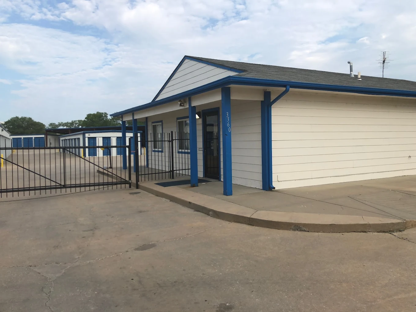 Max Secure Storage- Hydraulic 3360 S Hydraulic Wichita, KS 67216